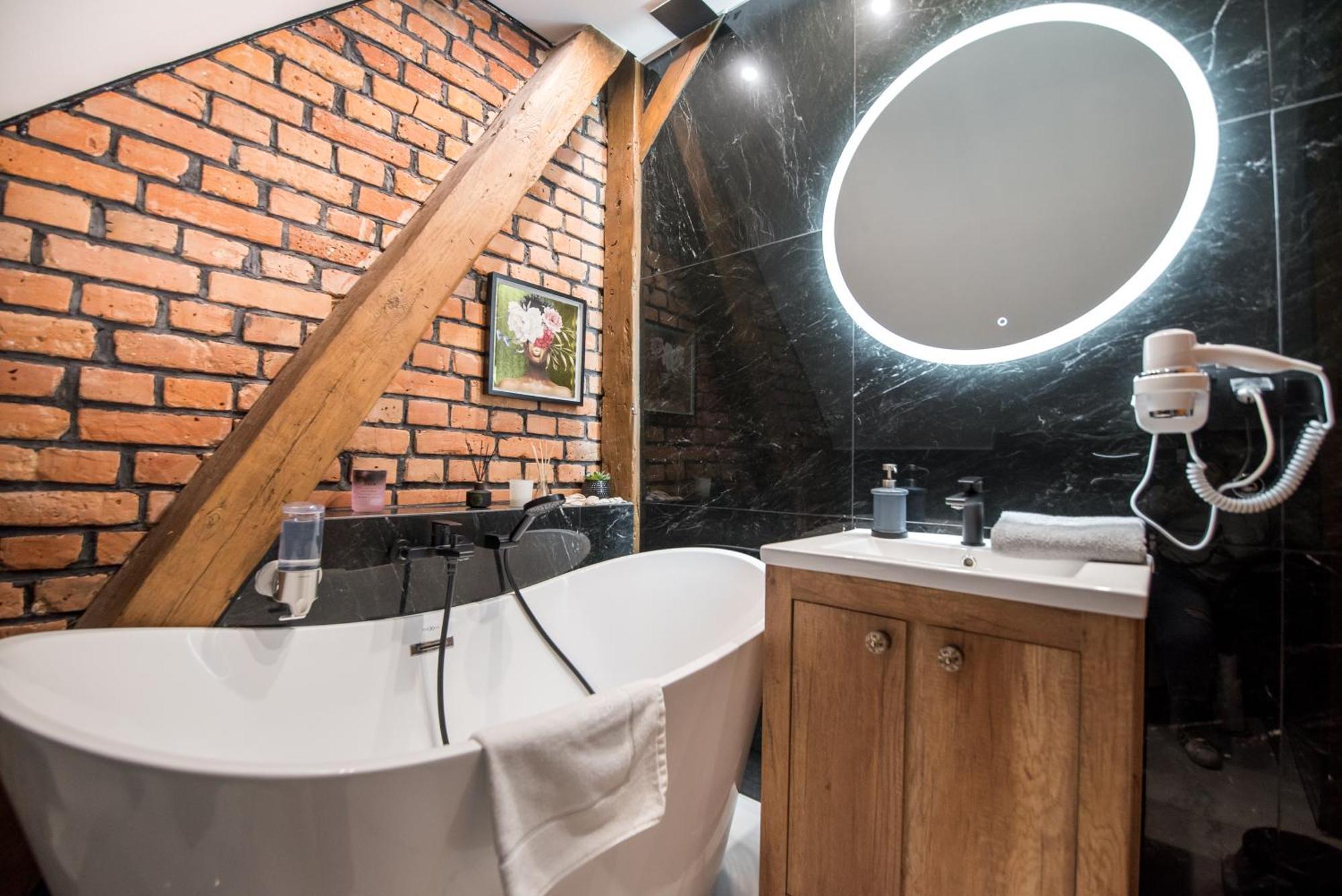 Przytulny Apartament Z Wieza Gliwice Buitenkant foto